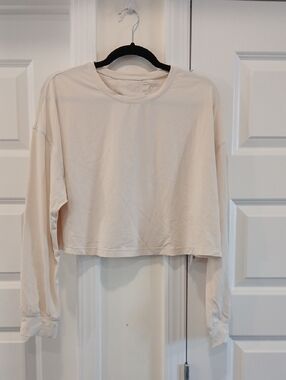 New Bossi Cream Colored Longsleeve Cropped Top Size XL